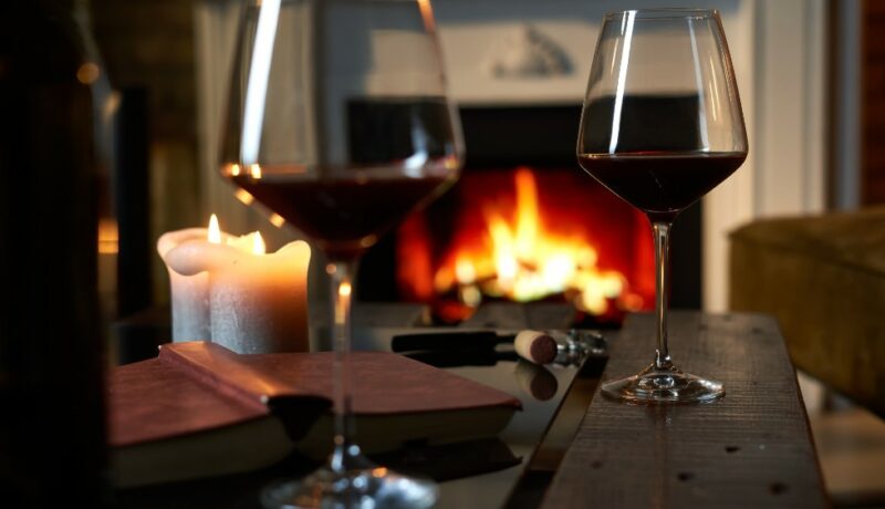 Rotwein-Kamin